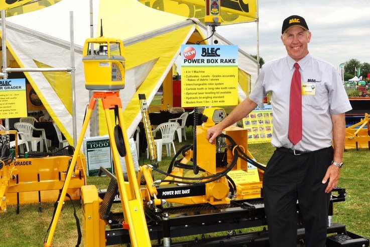 Gary Mumby. md of BLEC, with the laser guided power box rake at IOG SALTEX 2012   Copy
