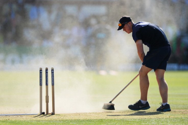 Cricket Cfied groundsman