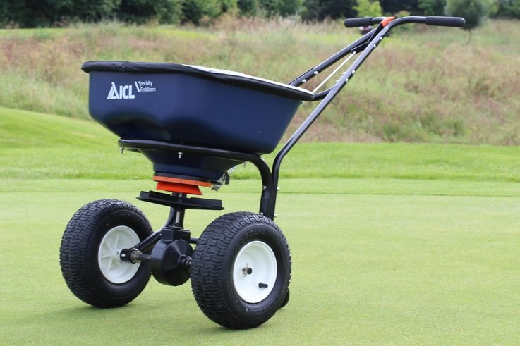 ICL market leading spreaders turn white and blue