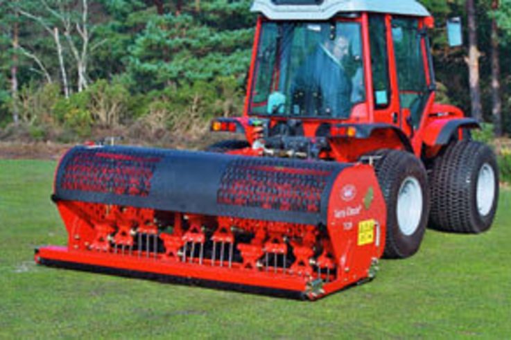 Speedy Verti-drain leads the field for performance