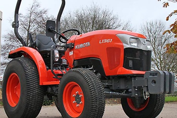 L1361 kubota compact tractor