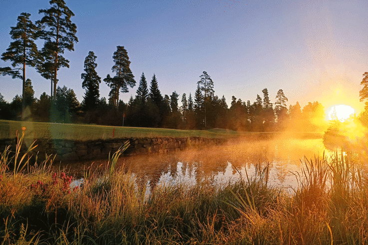 Hirsala-Golf-in-Finland.gif