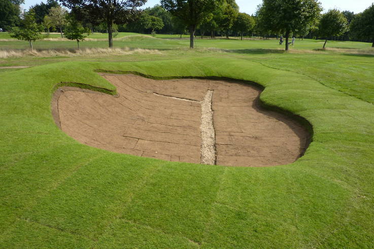 Roehampton   bunker lined with turf(1)