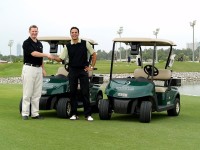 Simon Lupton, Desert Turfcare’s technical sales and service manager hands over the new fleet to Rhian Lobo, general manager of Abu Dhabi City Golf Club