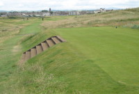 1C Clean & tidy tee presentation on a links course 