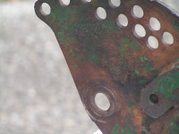 Worn and cracked hole for roller & bottom block.jpg